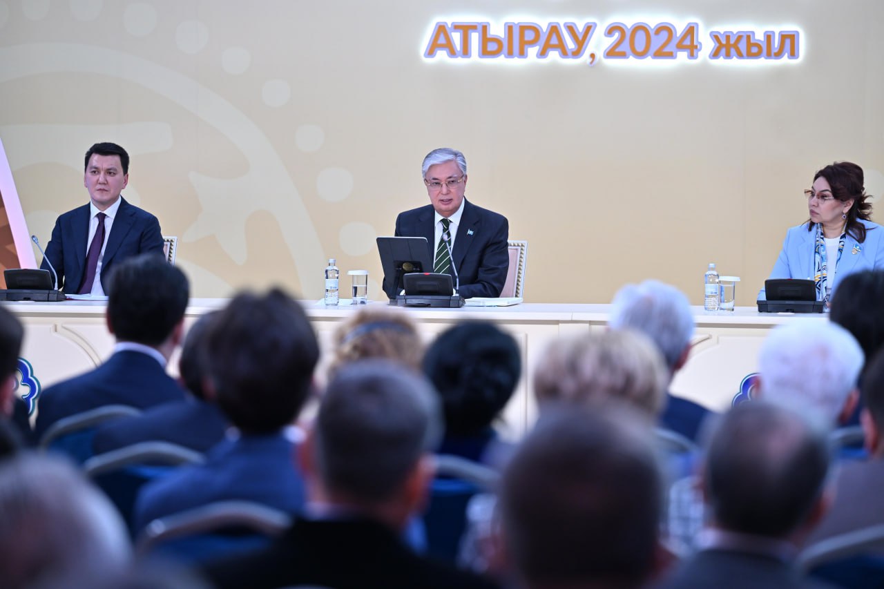 Жетілген әйелдердің оргазмды шашатыны туралы бейнені қараңыз